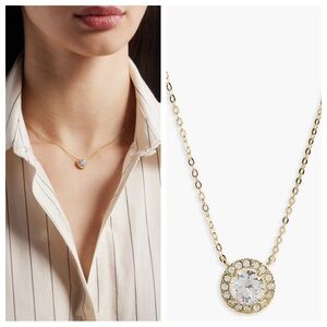 Cubic Zirconia Pendant Necklace
Elegant Gold and Silver Pendant Necklace